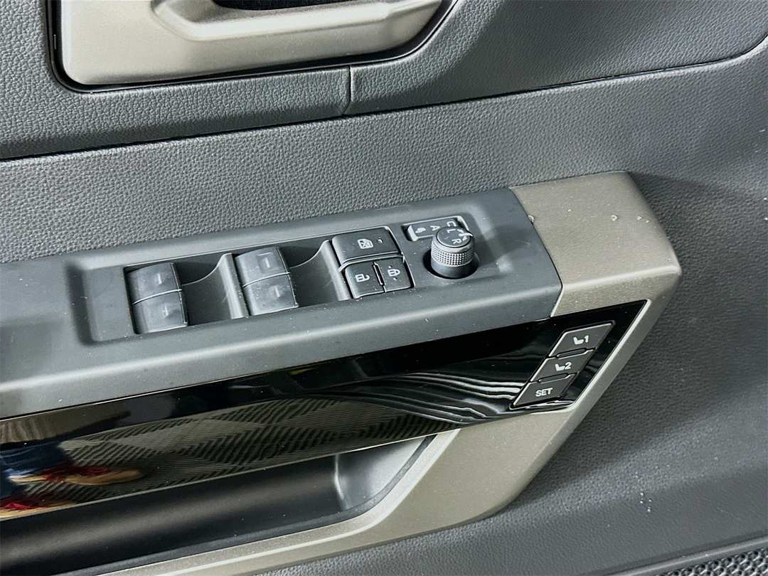 2026 Toyota Tundra Limited - Image 18