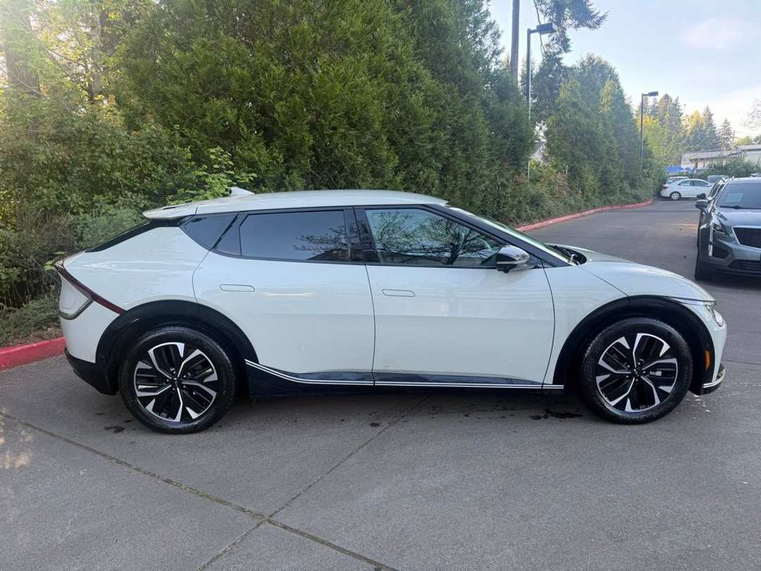 2024 Kia Ev6 Wind - Image 2