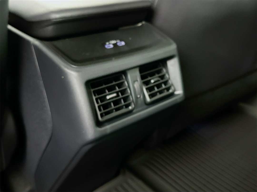 2026 Toyota Bz XLE - Image 25