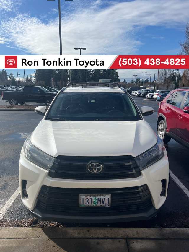 2019 Toyota Highlander SE