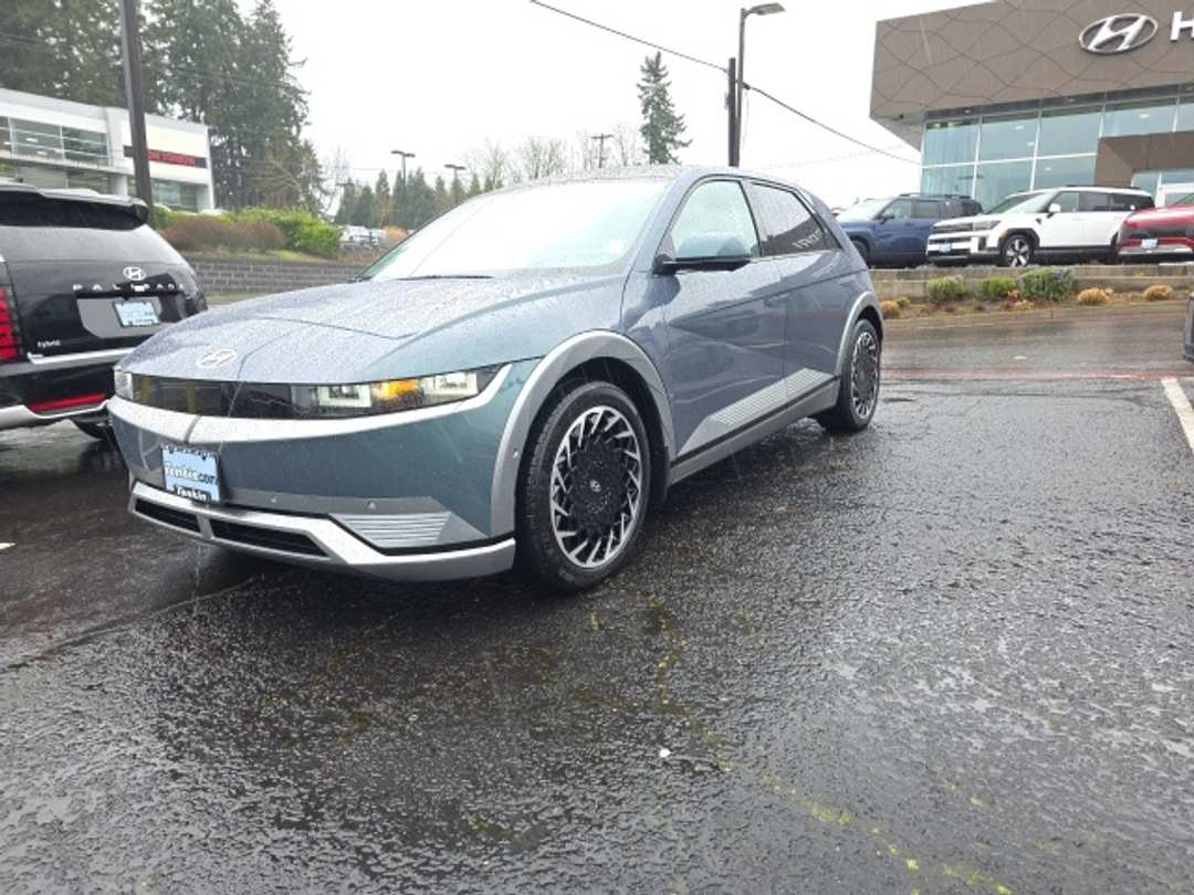 2023 Hyundai Ioniq 5 Limited - Image 3