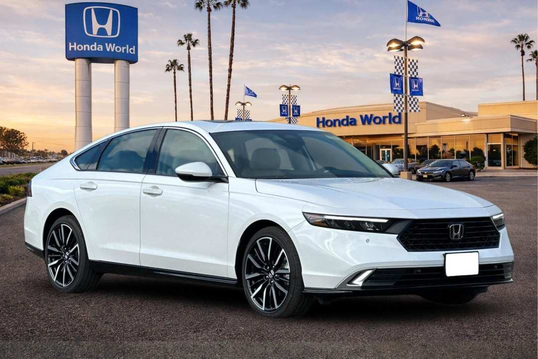 2026 Honda Accord Touring - Image 2