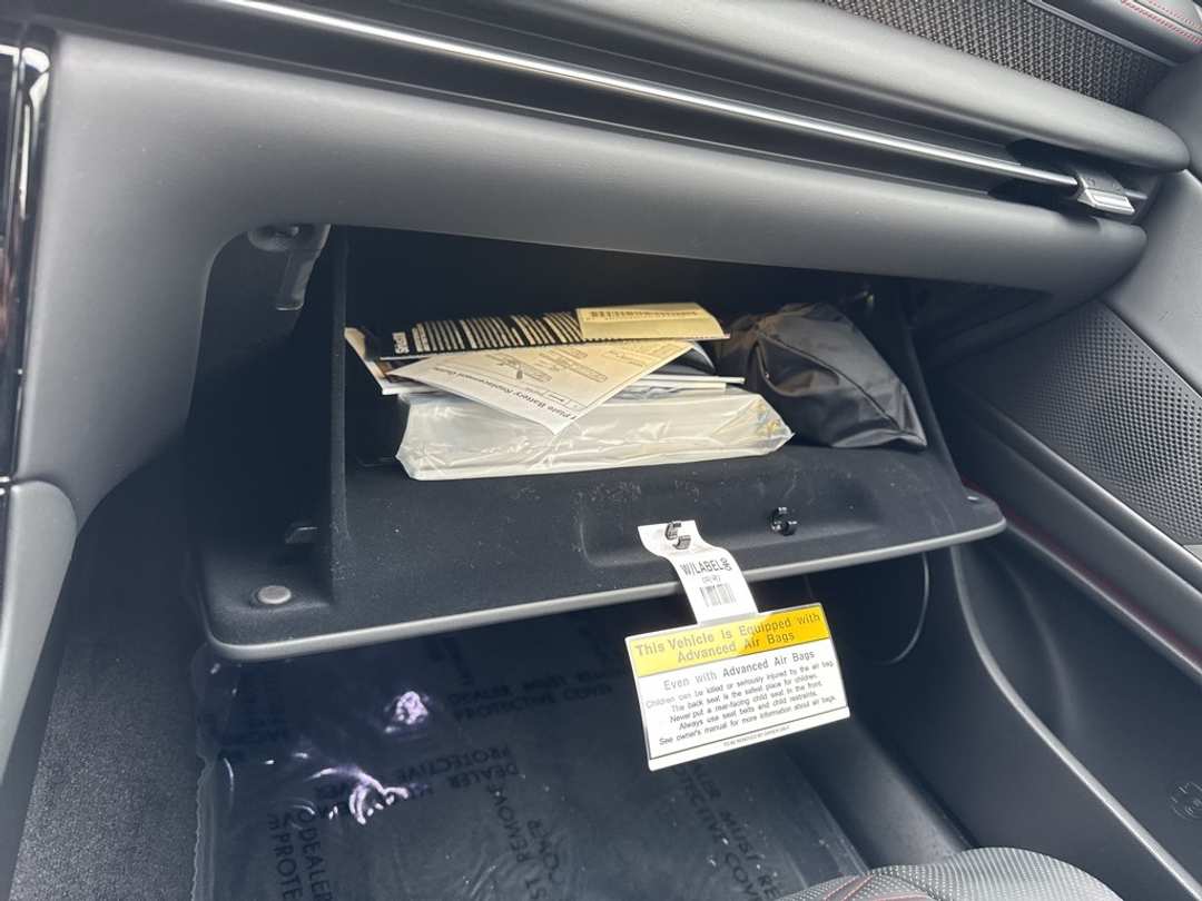 2025 Genesis G80 3.5T - Image 32