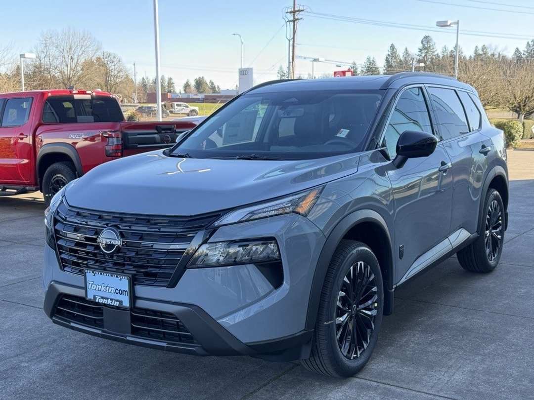 2026 Nissan Rogue Dark Armor - Image 4