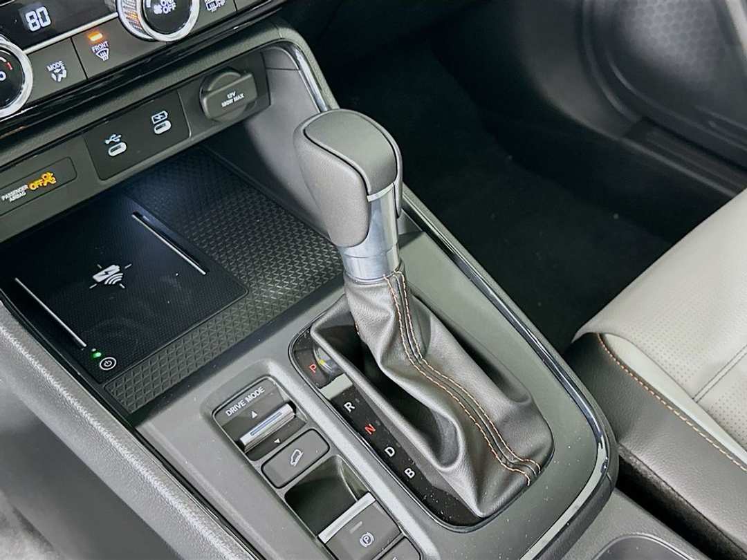 2026 Honda CR-V Sport Touring - Image 17