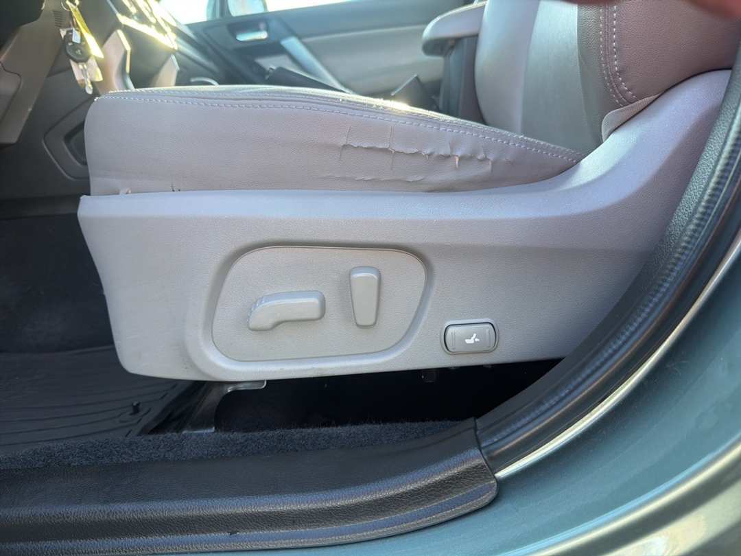 2015 Subaru Forester 2.5i Limited - Image 16