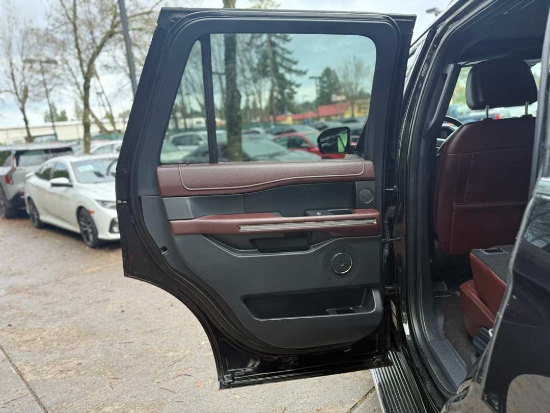 2023 Ford Expedition Limited - Image 25