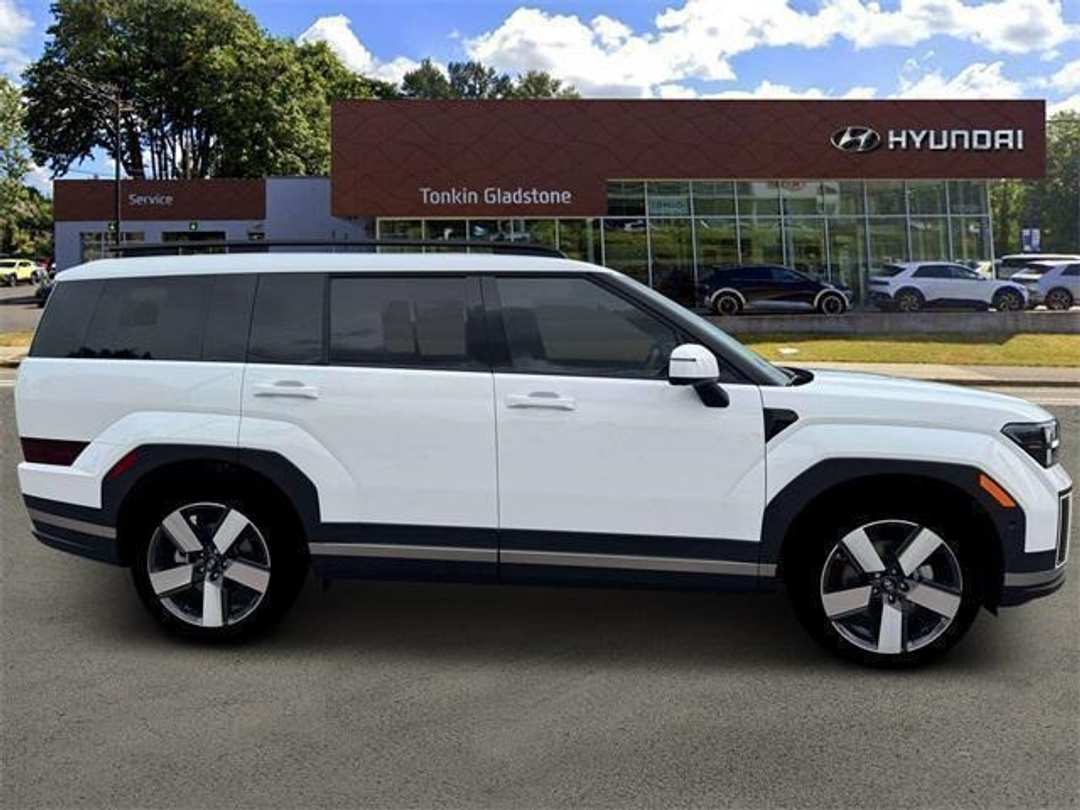 2026 Hyundai Santa Fe Limited - Image 9