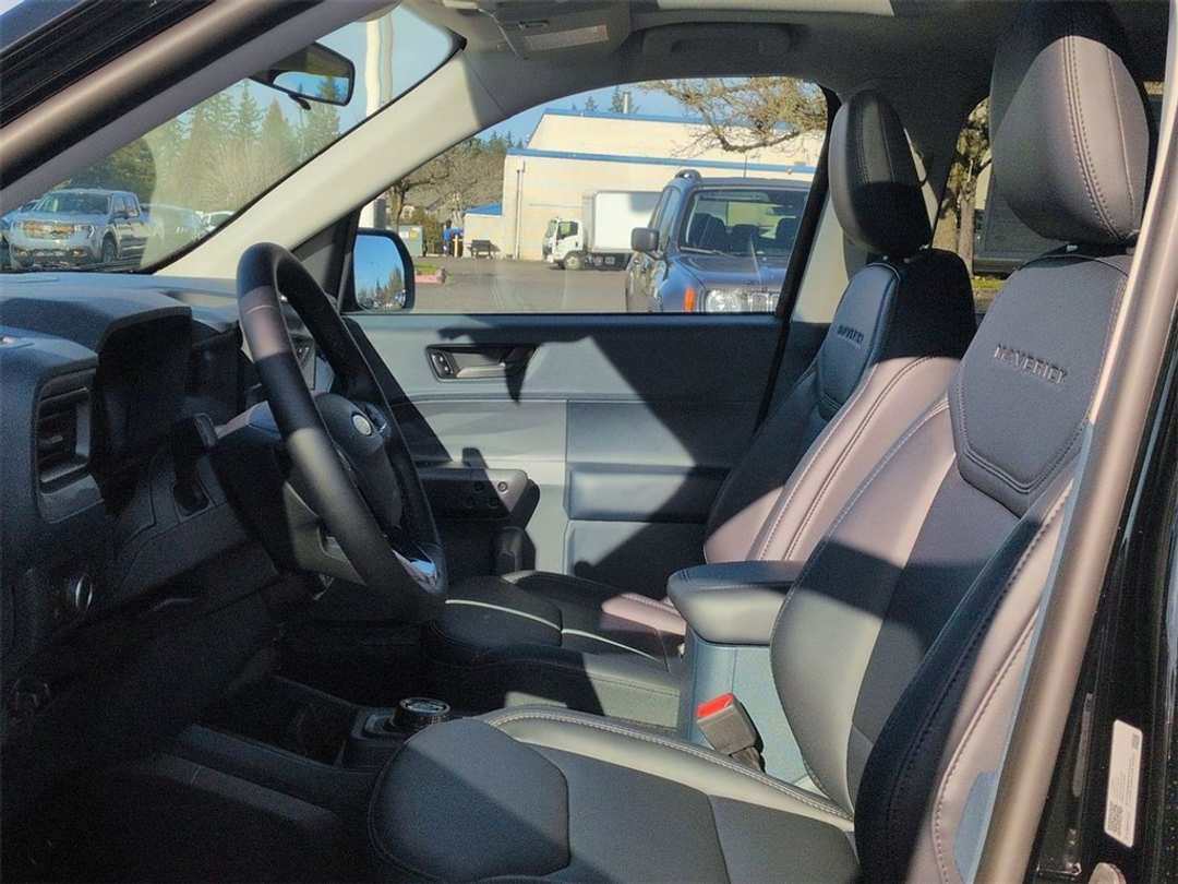 2026 Ford Maverick Lariat - Image 13