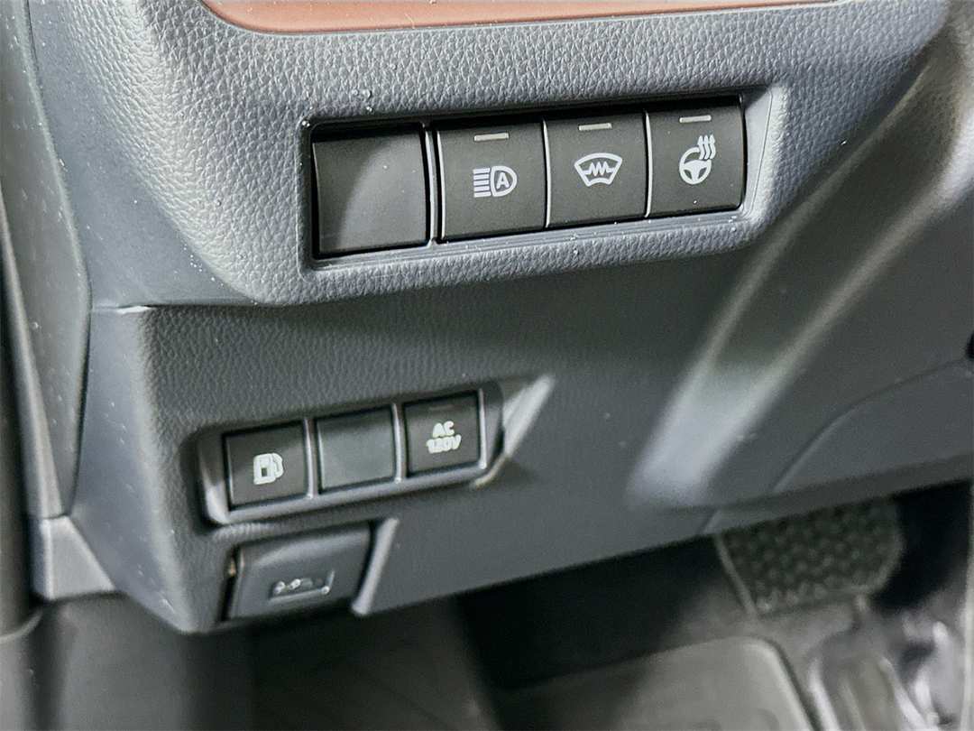 2026 Toyota Prius SE - Image 10