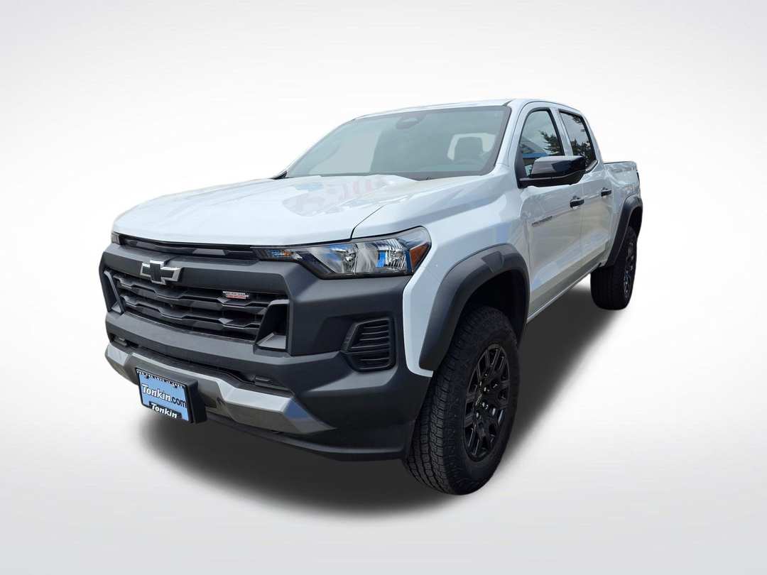 2026 Chevrolet Colorado Trail Boss - Image 2