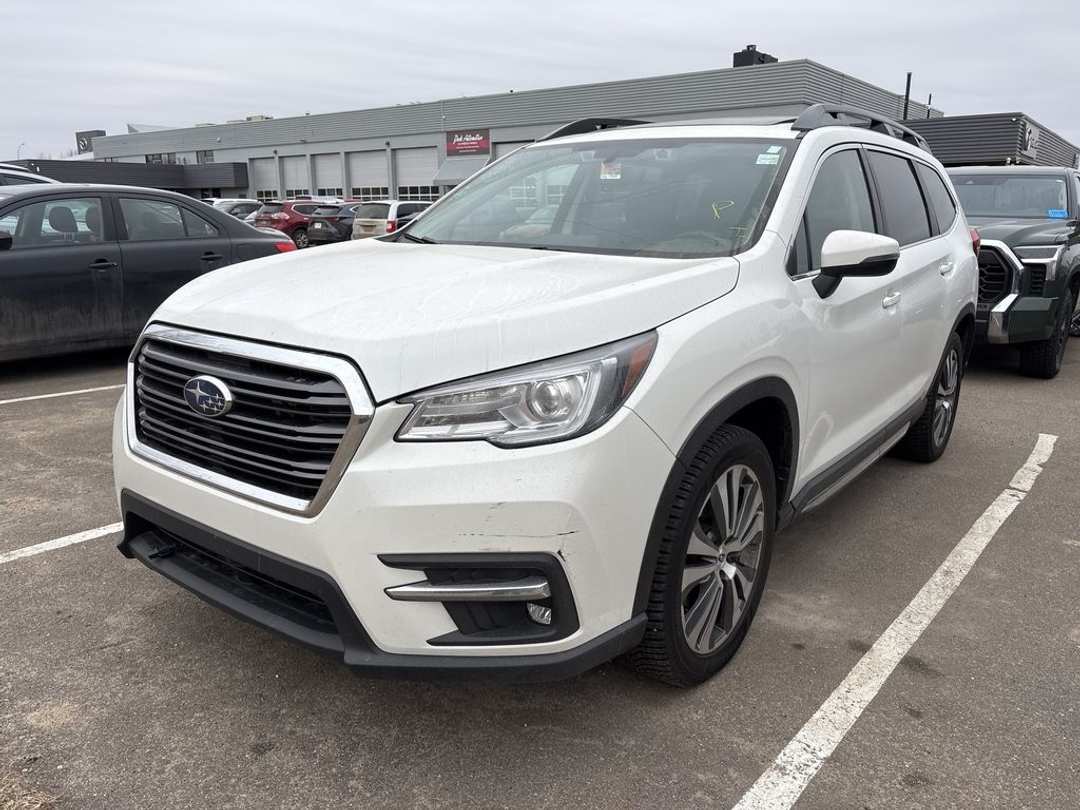 2022 Subaru Ascent LIMITED - Image 2
