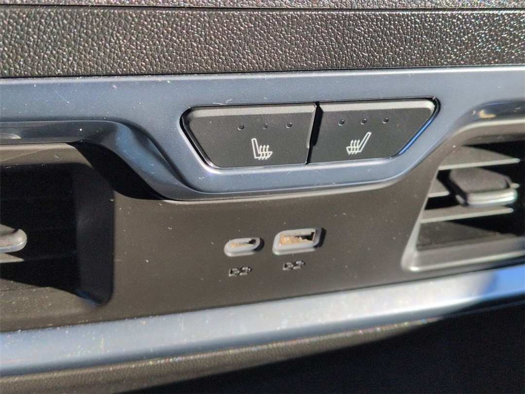 2024 Chevrolet Silverado 1500 High Country - Image 25