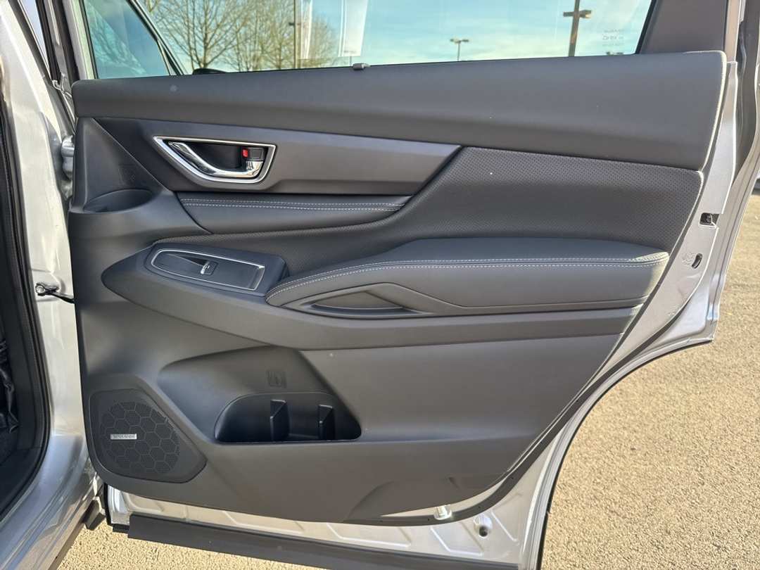 2026 Subaru Ascent Limited - Image 23
