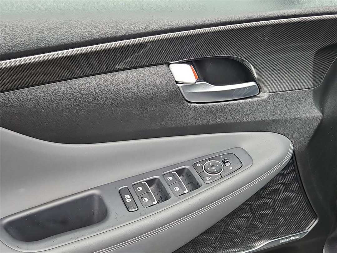 2023 Hyundai Santa Fe SEL - Image 11