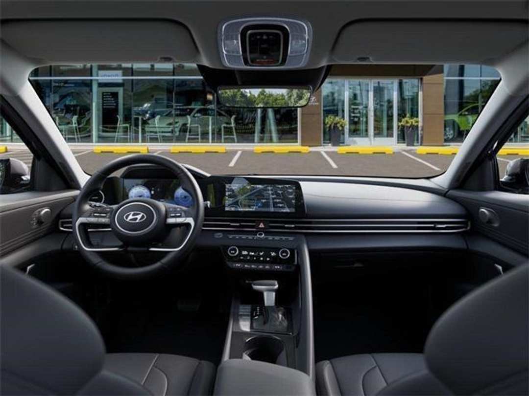 2026 Hyundai Elantra Limited - Image 11