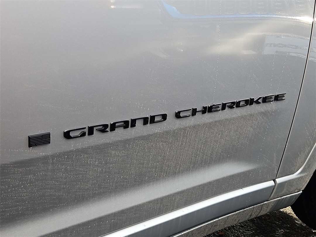 2026 Jeep Grand Cherokee Limited - Image 26