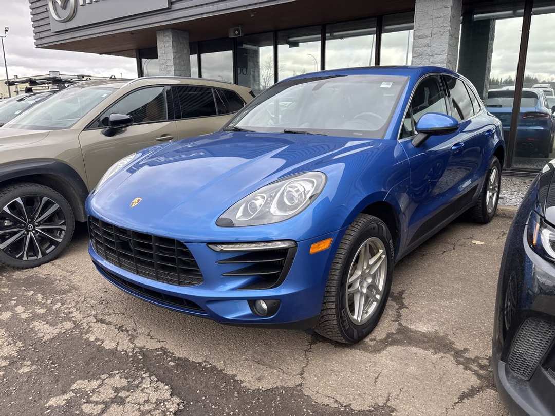 2015 Porsche Macan - Image 2