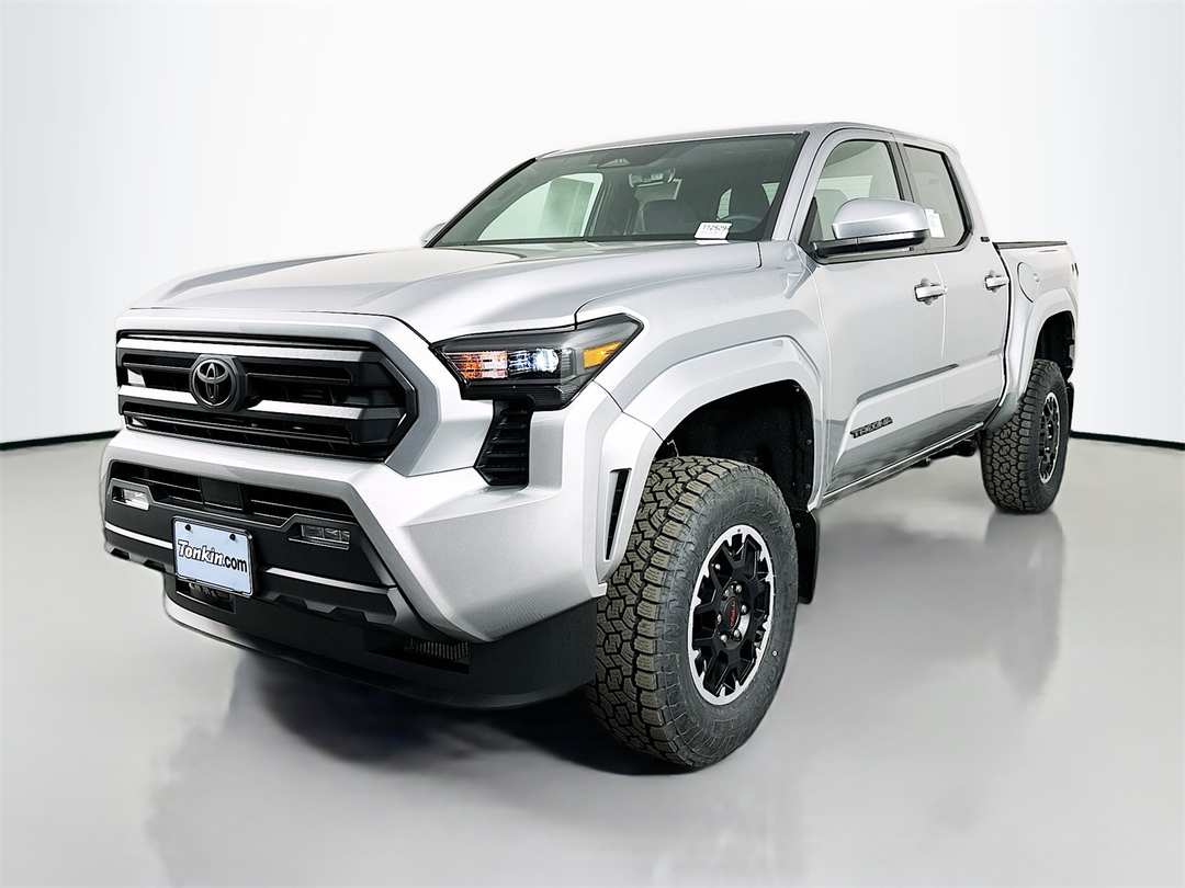 2025 Toyota Tacoma SR5 - Image 3