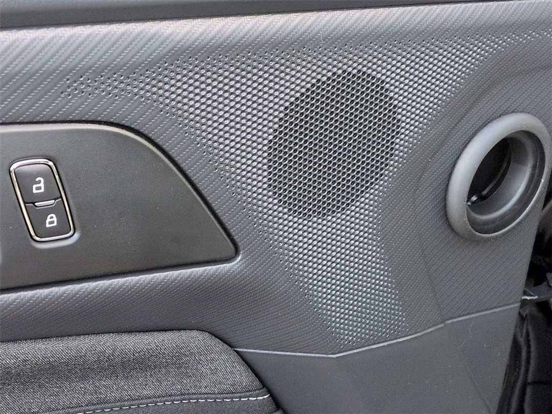 2026 Ford Mustang GT - Image 11