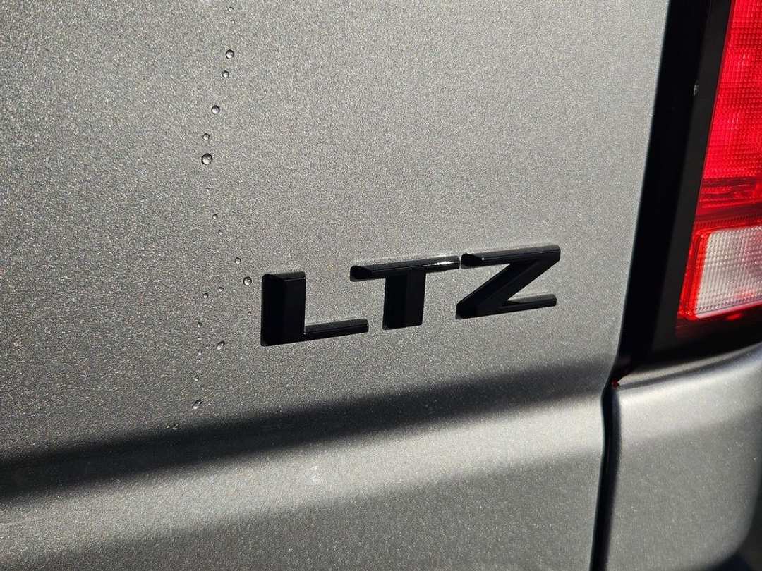 2026 Chevrolet Silverado 2500Hd LTZ - Image 38