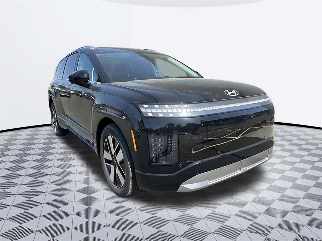 2026 Hyundai Ioniq 9 SEL - Image 2