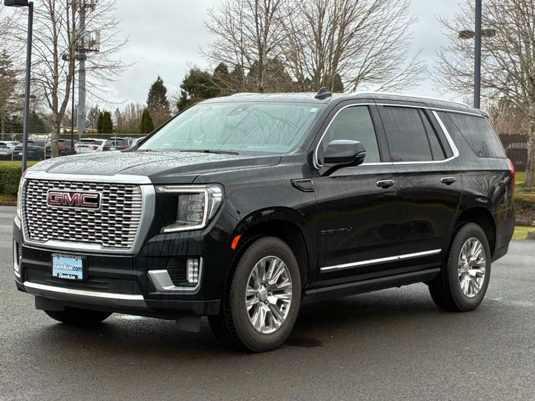 2022 GMC Yukon Denali - Image 3