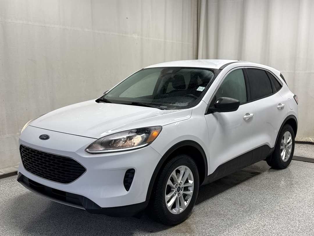 2022 Ford Escape SE - Image 2