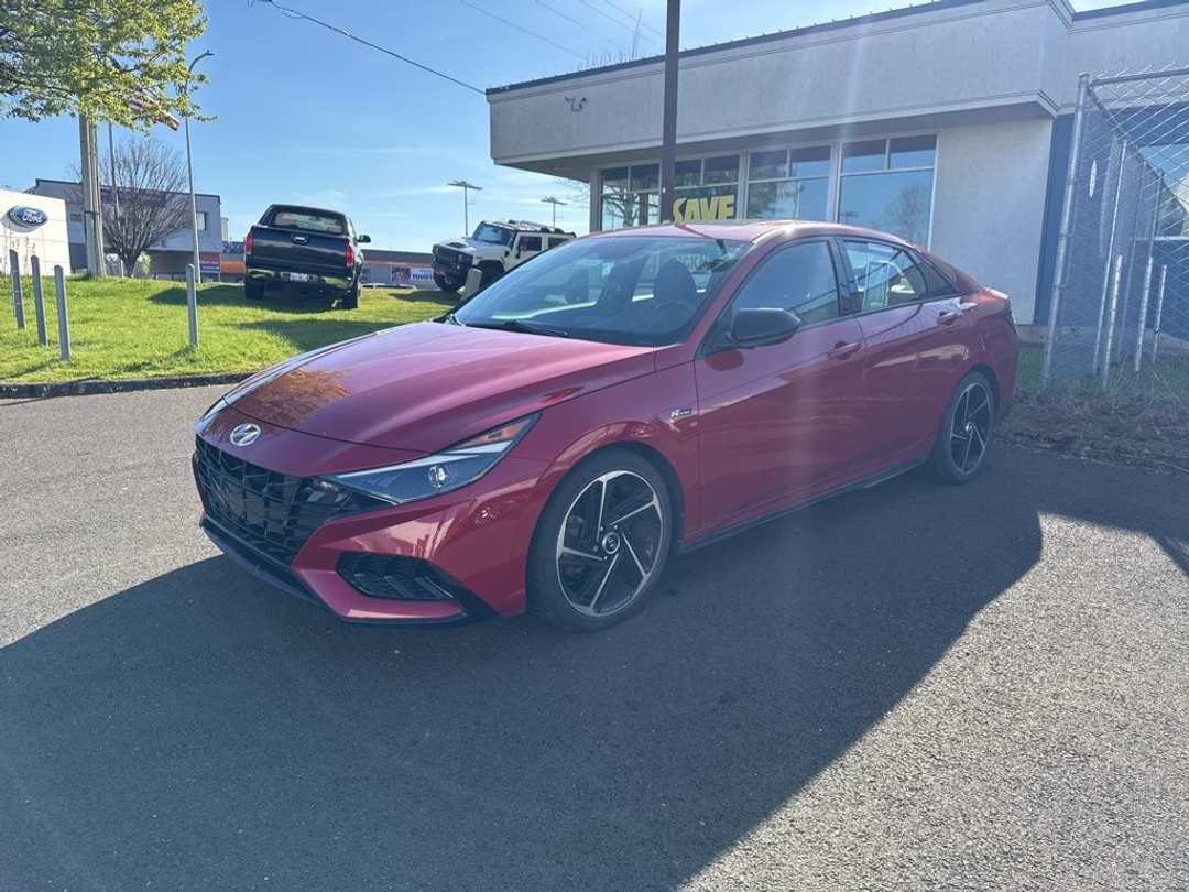 2022 Hyundai Elantra N Line - Image 2