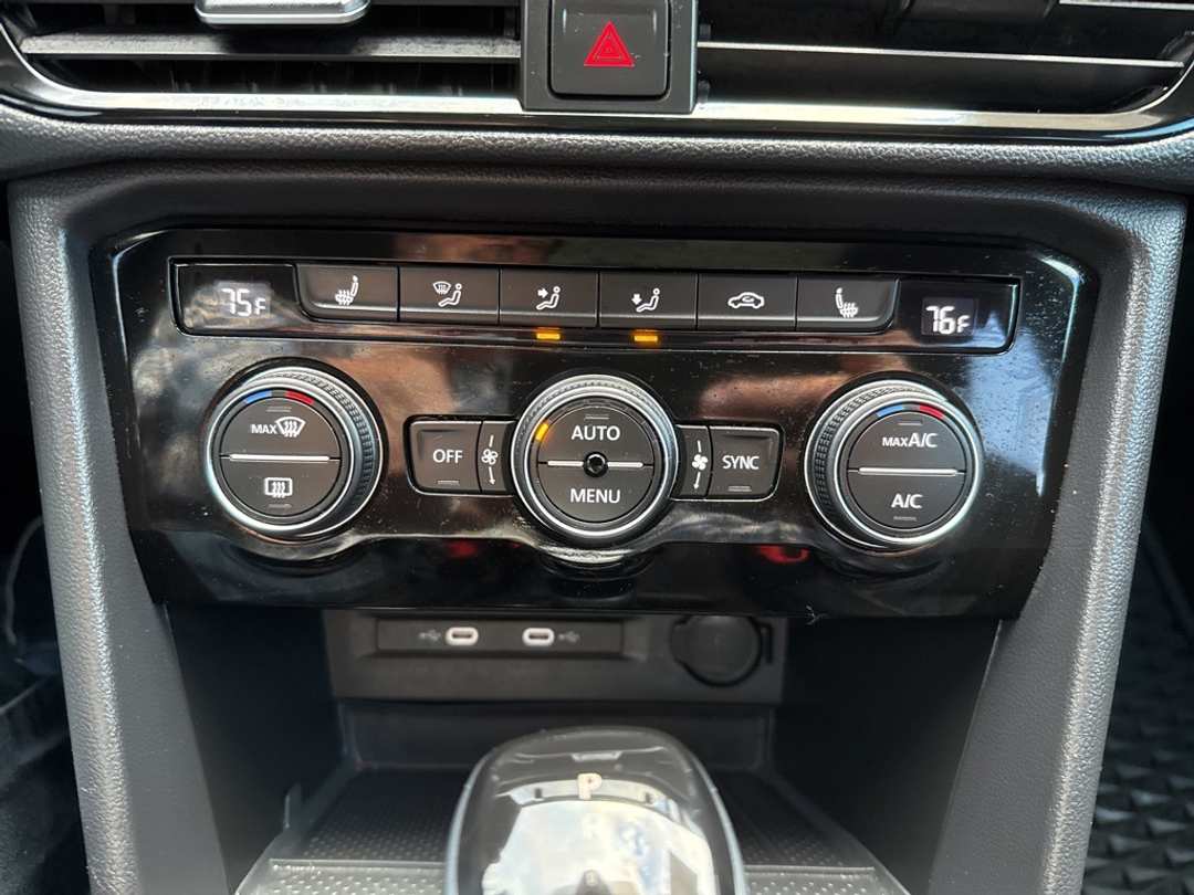 2024 Volkswagen Taos 1.5T SE - Image 37