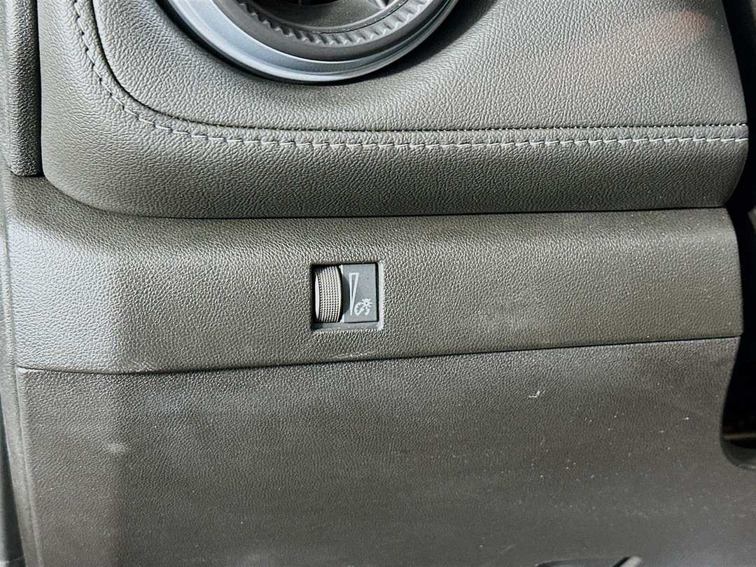 2025 Chevrolet Colorado LT - Image 11