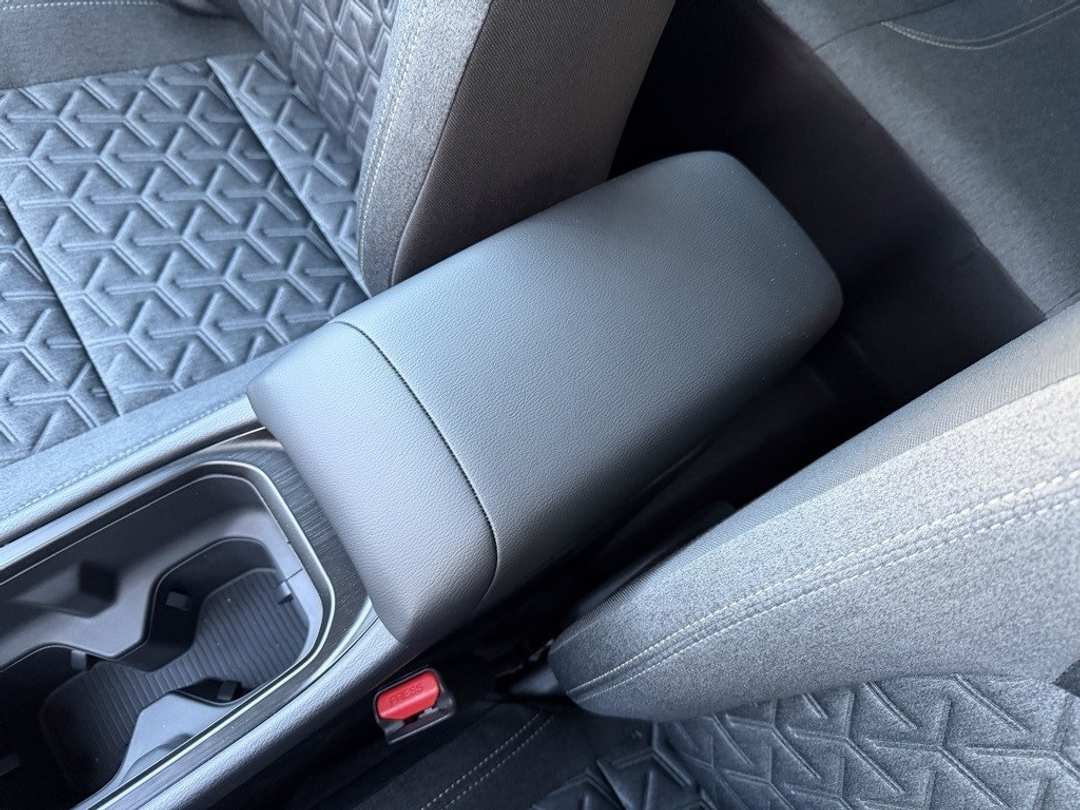 2026 Nissan Kicks SV - Image 24