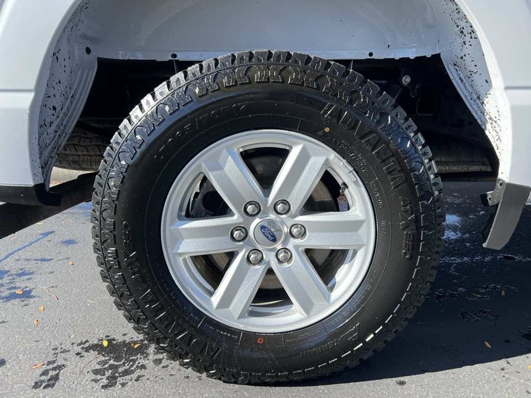 2023 Ford F-150 XLT - Image 11