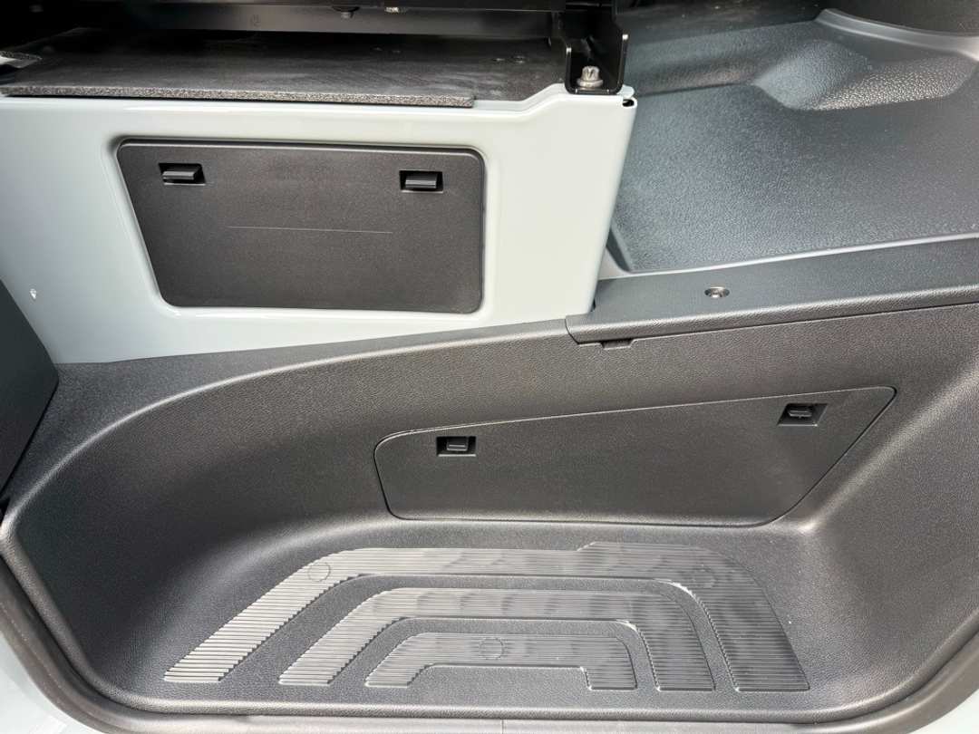 2026 Mercedes-Benz Sprinter 2500 Cargo 144 WB - Image 16