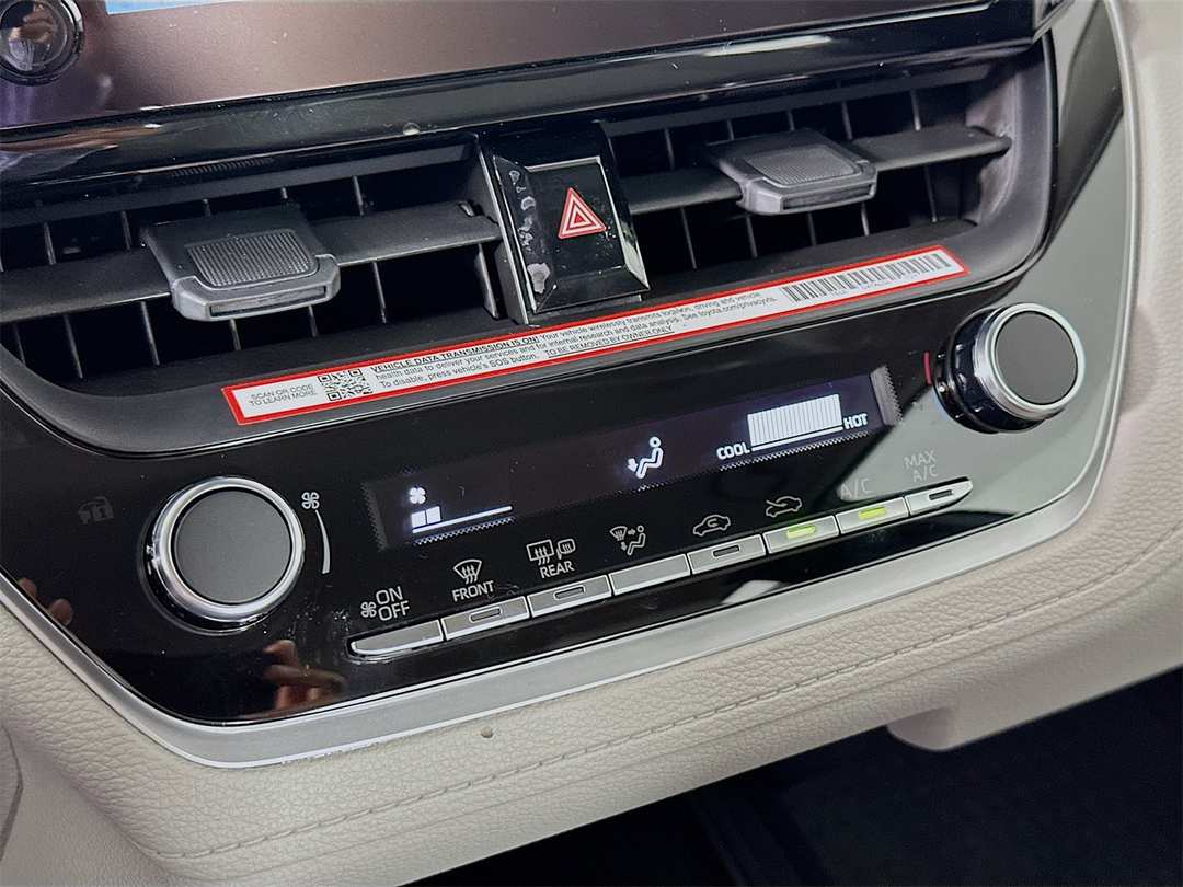 2026 Toyota Corolla Cross L - Image 16