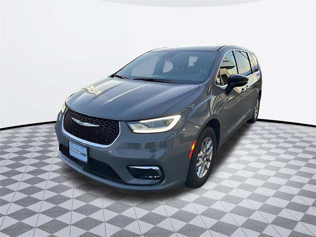 2025 Chrysler Pacifica Select - Image 7