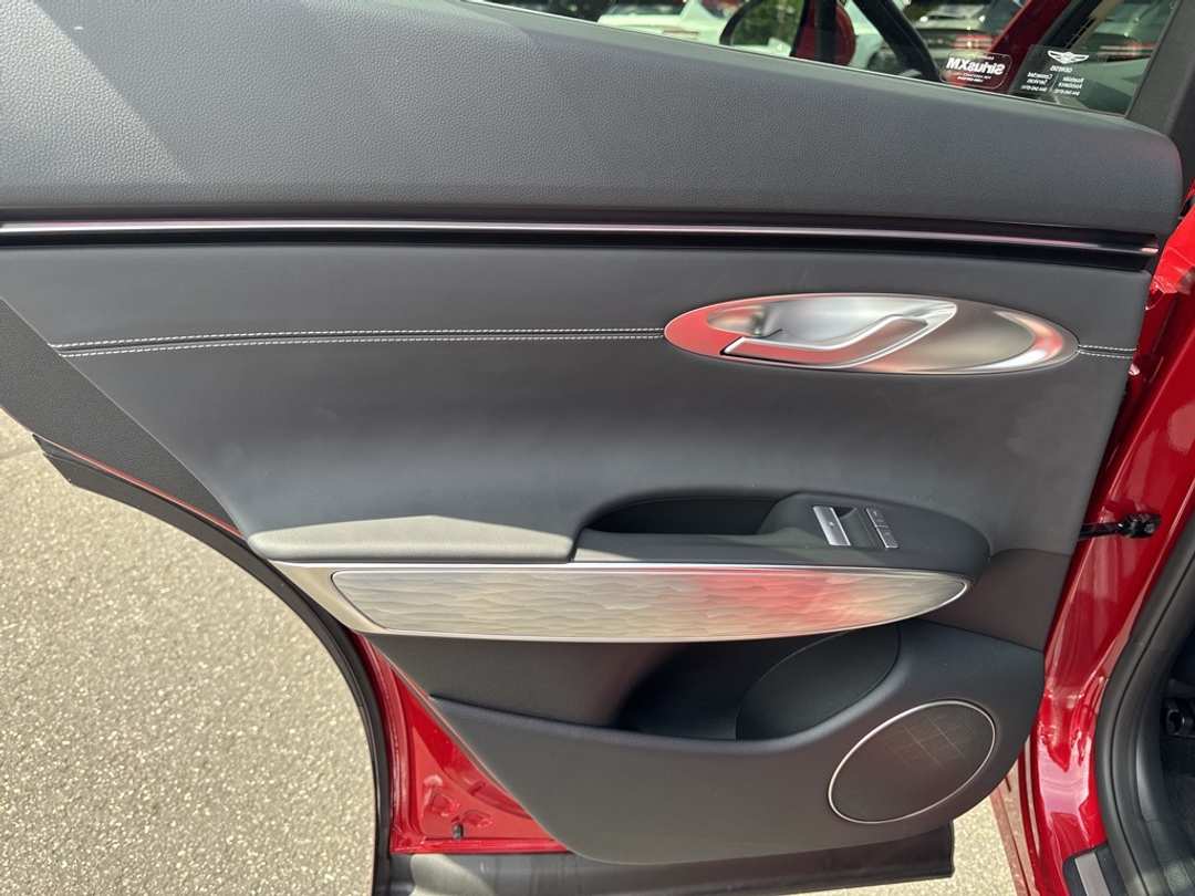 2026 Genesis Electrified Gv70 - Image 42