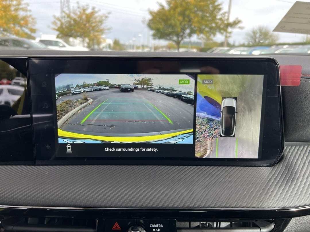 2026 Nissan Kicks SR - Image 19