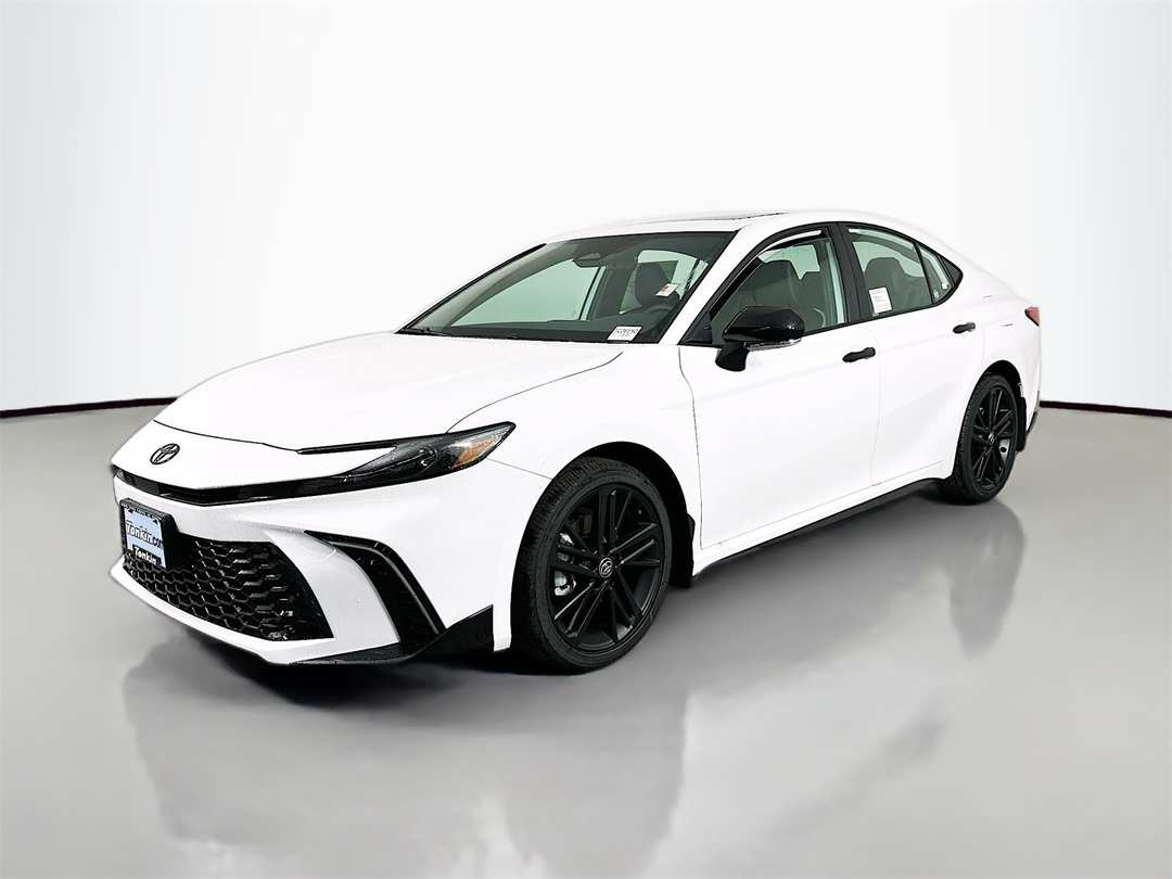 2026 Toyota Camry SE Nightshade - Image 3