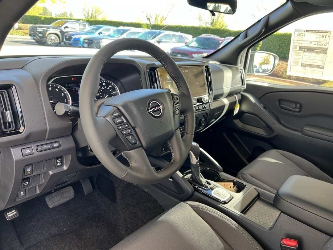 2026 Nissan Frontier SV - Image 14