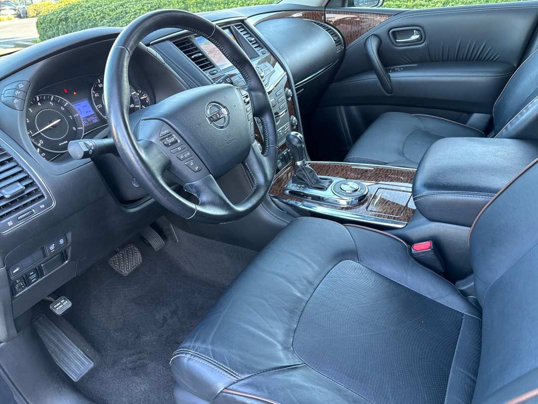 2019 Nissan Armada SL - Image 9