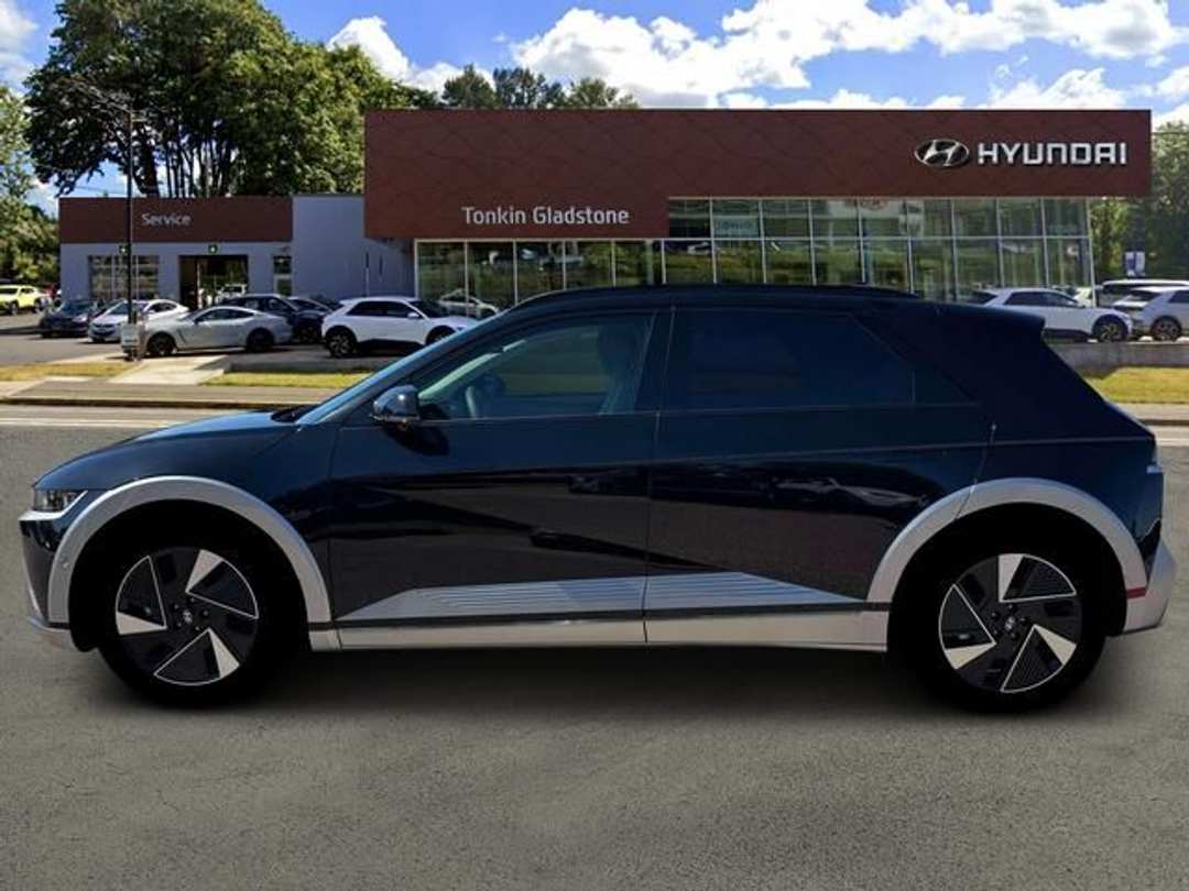 2026 Hyundai Ioniq 5 Limited - Image 3