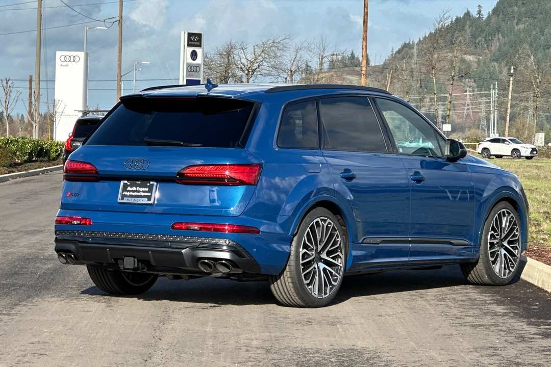 2026 Audi Sq7 Premium Plus - Image 3