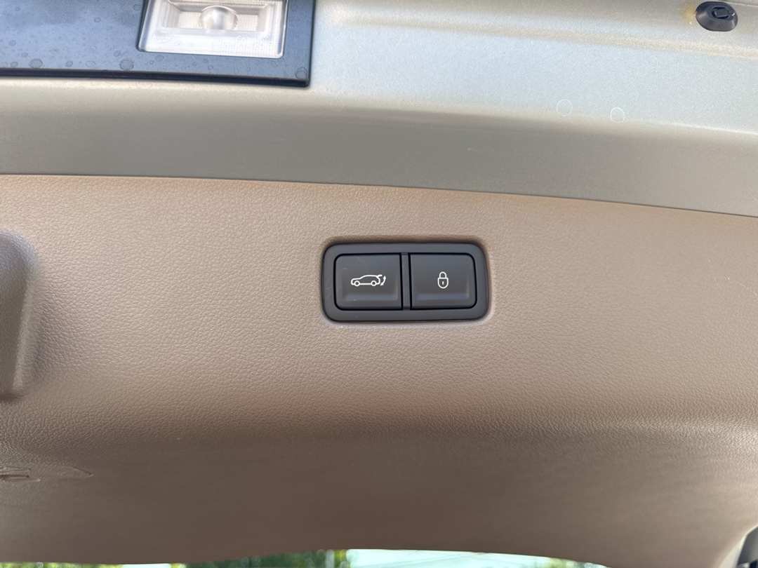 2026 Genesis Electrified Gv70 - Image 16