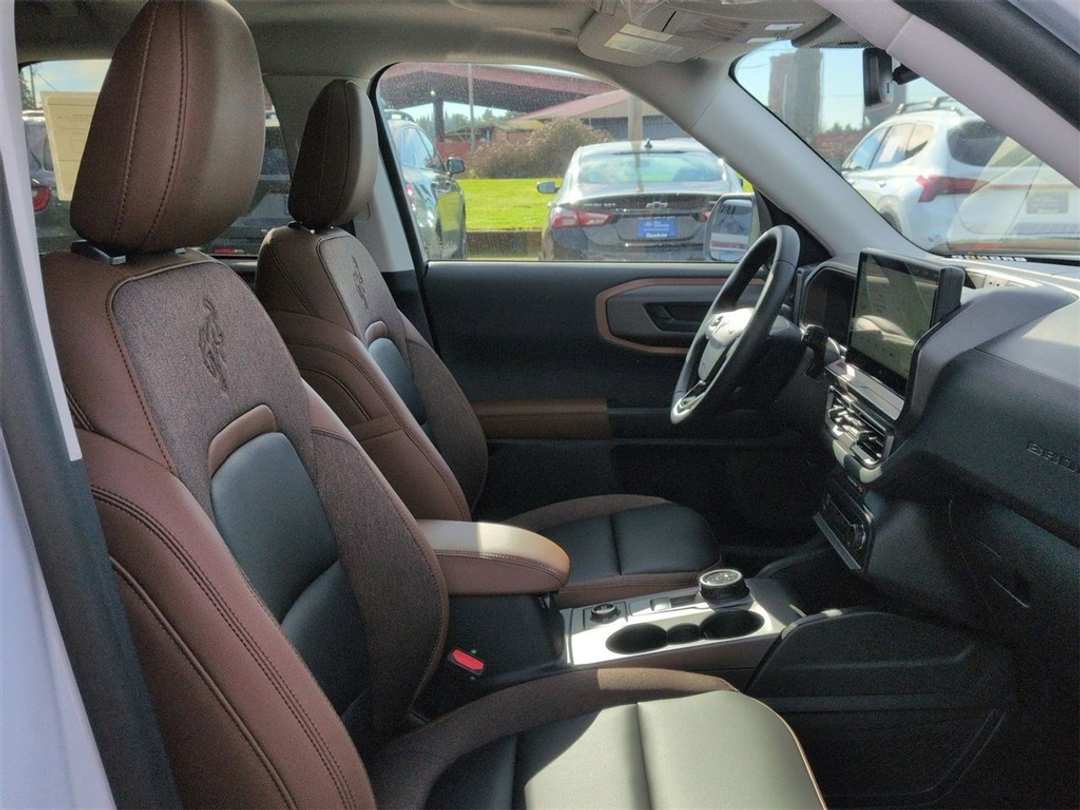 2026 Ford Bronco Sport Outer Banks - Image 31