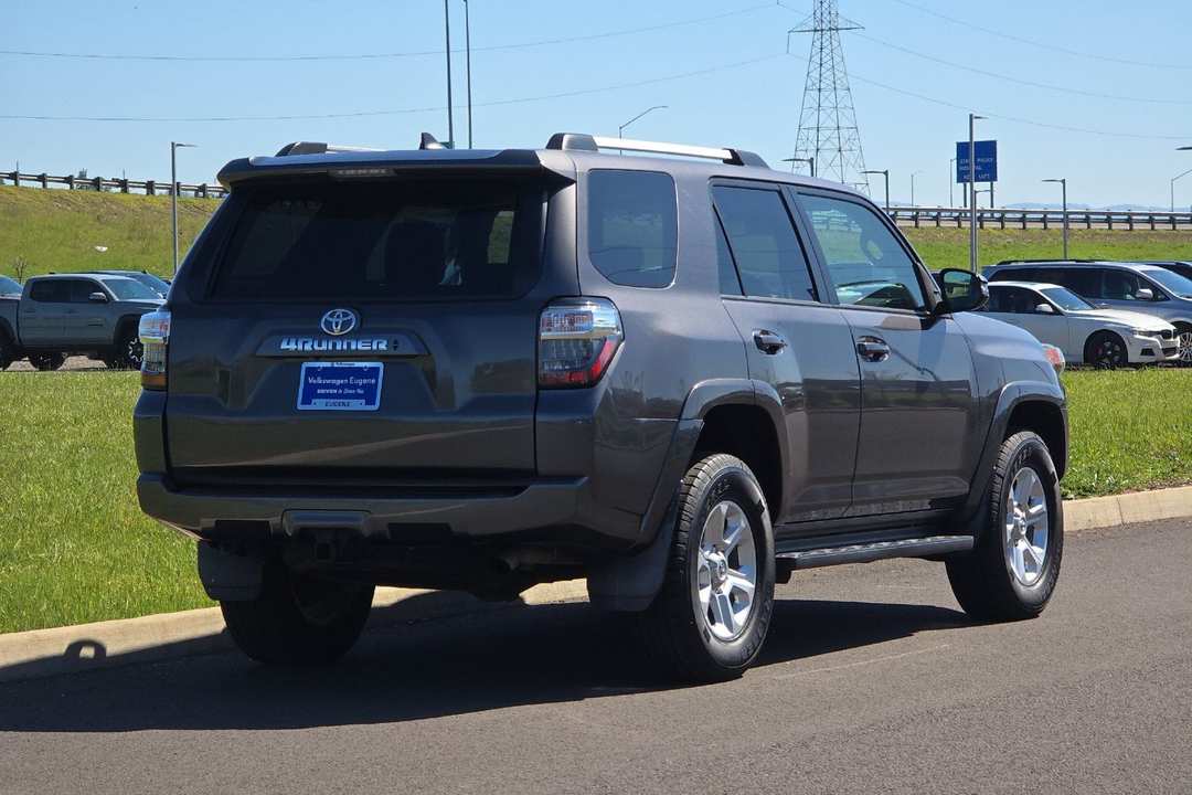 2020 Toyota 4Runner SR5 Premium - Image 3