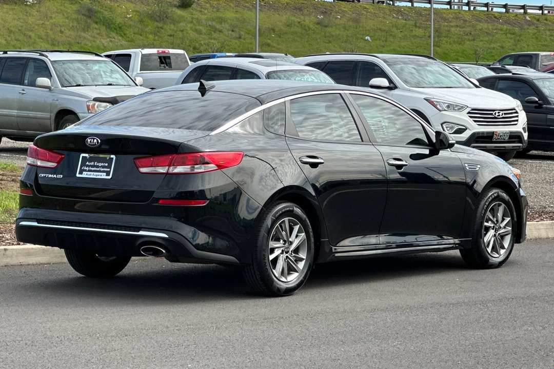 2019 Kia Optima LX - Image 3
