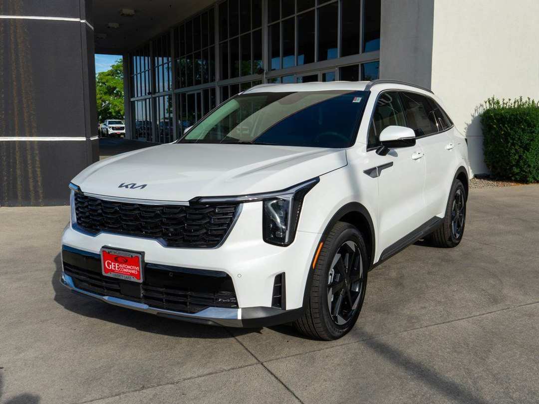 2025 Kia Sorento EX - Image 3