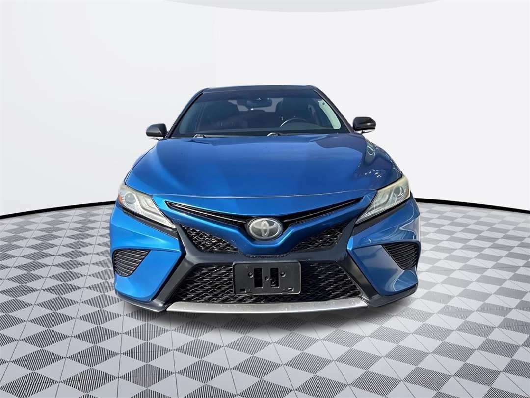 2019 Toyota Camry XSE - Image 8