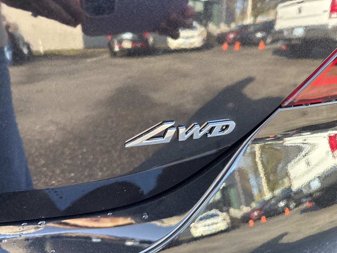 2026 Genesis G70 2.5T - Image 11